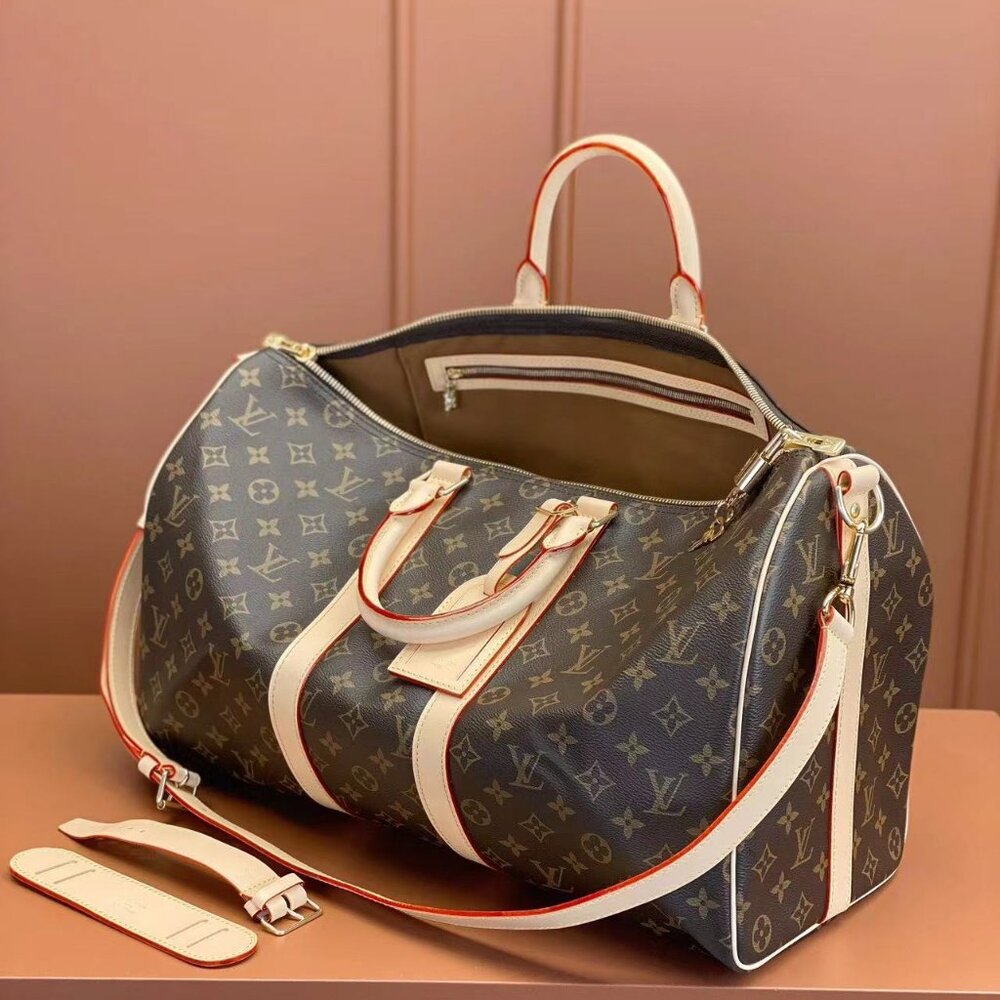 Louis Vuitton Handheld Bags, Chain Bags - Picture 4 of 9